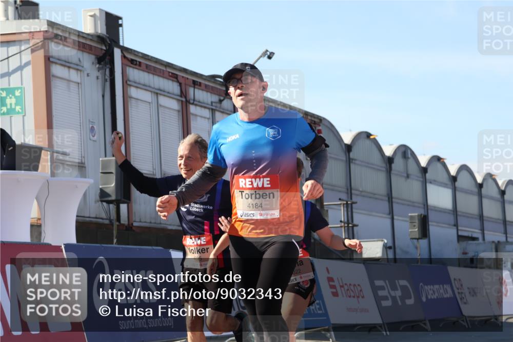 03.10.2025 - Köhlbrandbrückenlauf Luisa Fischer http://msf.ph/oto/9032343 03.10.2025 13:08:00 Ziel 4184, 4310, 4357, 4395, 4639, 5959, 5993, 6022, 6120, 6163, 6244, 6285, 6348, 6409, 6635, 6651, 6696 meine-sportfotos.de