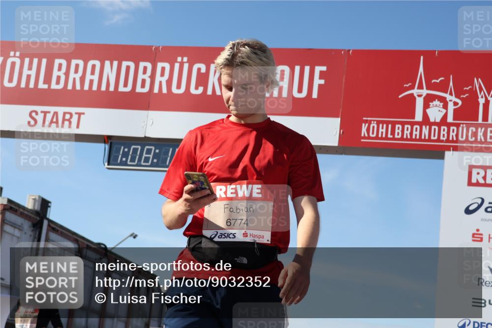 03.10.2025 - Köhlbrandbrückenlauf Luisa Fischer http://msf.ph/oto/9032352 03.10.2025 13:08:13 Ziel 4107, 4307, 4357, 4409, 4768, 5243, 5994, 6635, 6752, 6774, 6824 meine-sportfotos.de