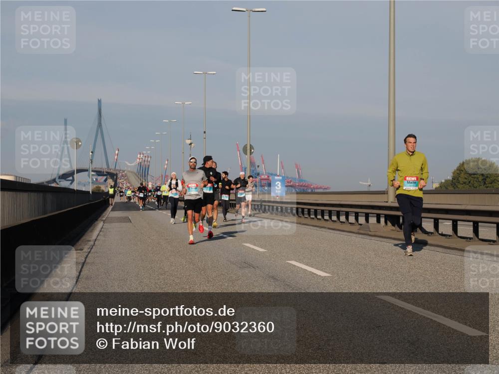 03.10.2025 - Köhlbrandbrückenlauf Fabian Wolf http://msf.ph/oto/9032360 03.10.2025 09:46:32 Position 3 3 meine-sportfotos.de