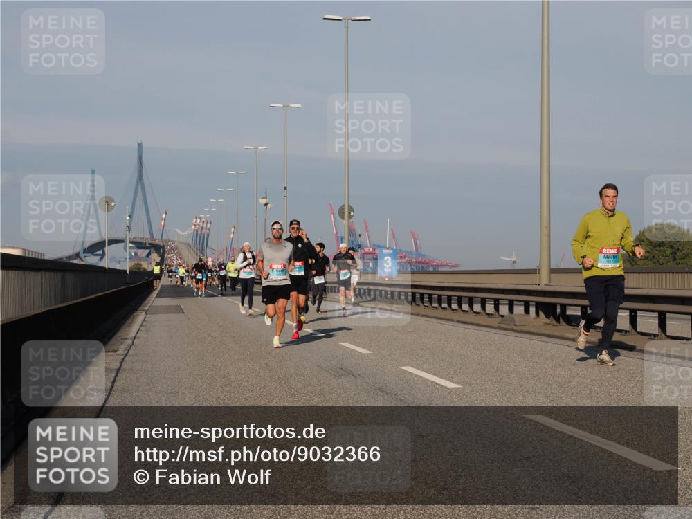 03.10.2025 - Köhlbrandbrückenlauf Fabian Wolf http://msf.ph/oto/9032366 03.10.2025 09:46:33 Position 3 1517 meine-sportfotos.de