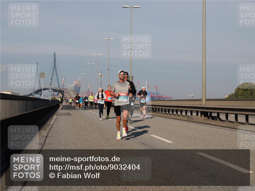 03.10.2025 - Köhlbrandbrückenlauf Fabian Wolf http://msf.ph/oto/9032404 03.10.2025 09:46:35 Position 3 1071 meine-sportfotos.de