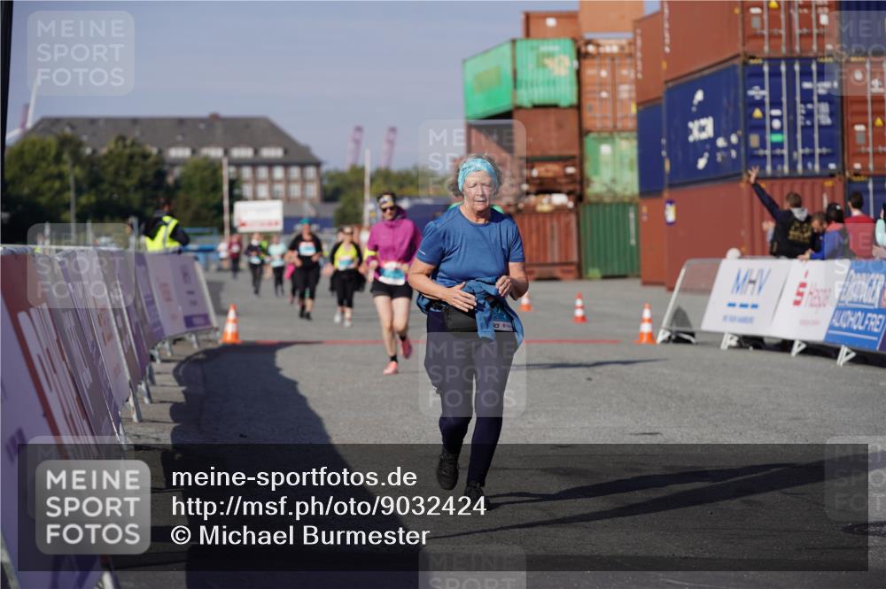 03.10.2025 - Köhlbrandbrückenlauf Michael Burmester http://msf.ph/oto/9032424 03.10.2025 10:39:42 Ziel 2479, 2839, 2931 meine-sportfotos.de