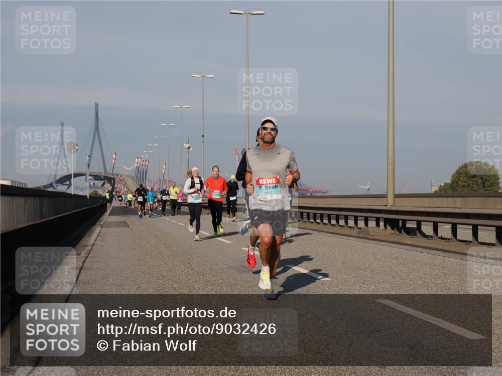 03.10.2025 - Köhlbrandbrückenlauf Fabian Wolf http://msf.ph/oto/9032426 03.10.2025 09:46:36 Position 3 1071 meine-sportfotos.de