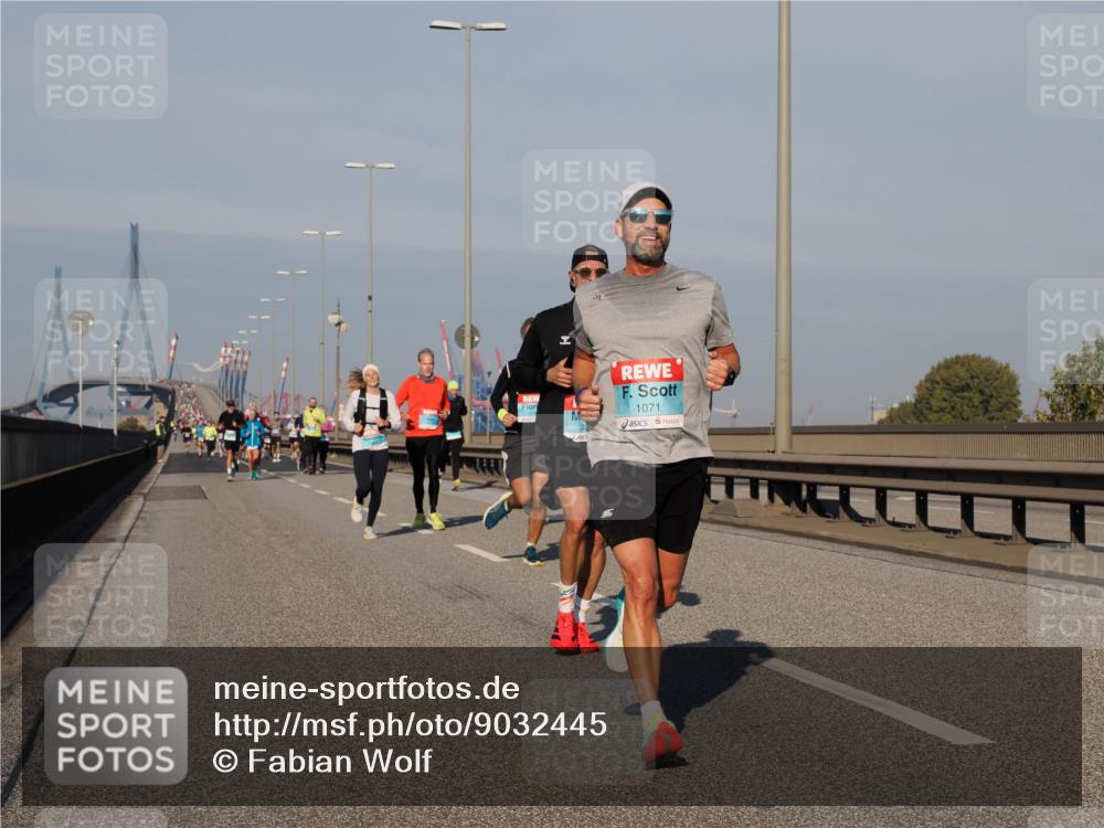 03.10.2025 - Köhlbrandbrückenlauf Fabian Wolf http://msf.ph/oto/9032445 03.10.2025 09:46:36 Position 3 1071 meine-sportfotos.de