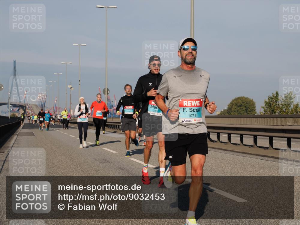 03.10.2025 - Köhlbrandbrückenlauf Fabian Wolf http://msf.ph/oto/9032453 03.10.2025 09:46:37 Position 3 3378, 1071 meine-sportfotos.de