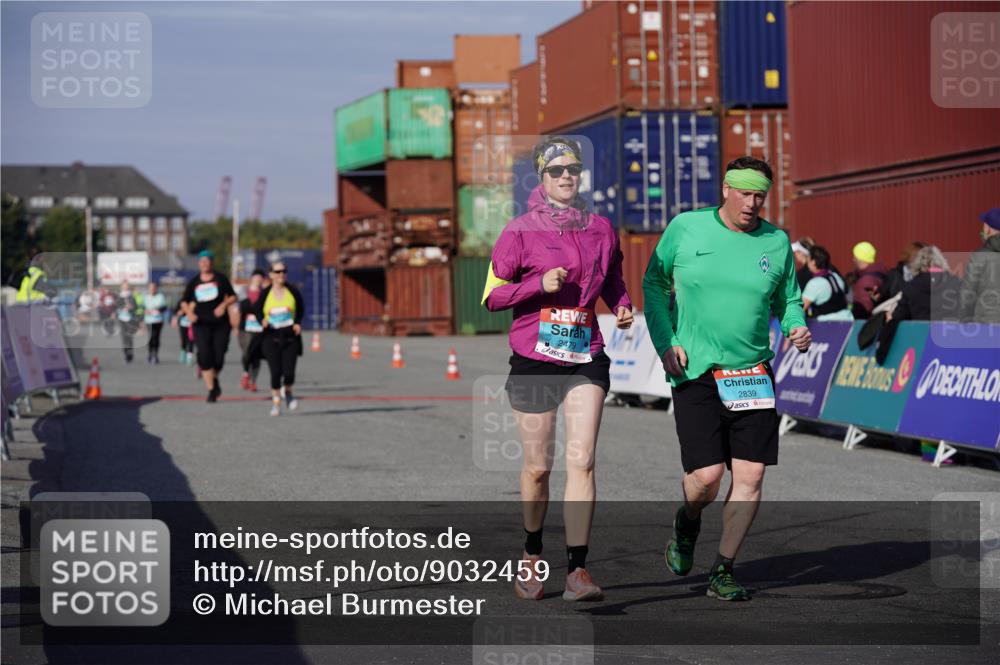 03.10.2025 - Köhlbrandbrückenlauf Michael Burmester http://msf.ph/oto/9032459 03.10.2025 10:39:49 Ziel 2288, 2479, 2839, 3456 meine-sportfotos.de
