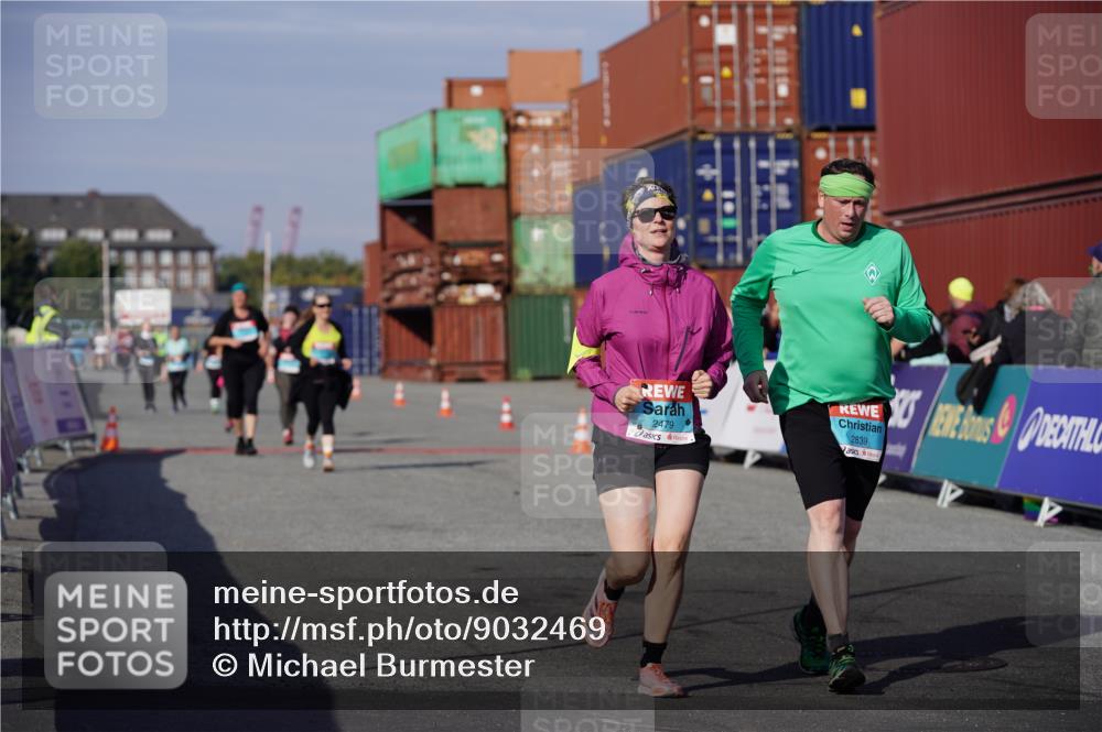 03.10.2025 - Köhlbrandbrückenlauf Michael Burmester http://msf.ph/oto/9032469 03.10.2025 10:39:49 Ziel 2288, 2479, 2839, 3456 meine-sportfotos.de