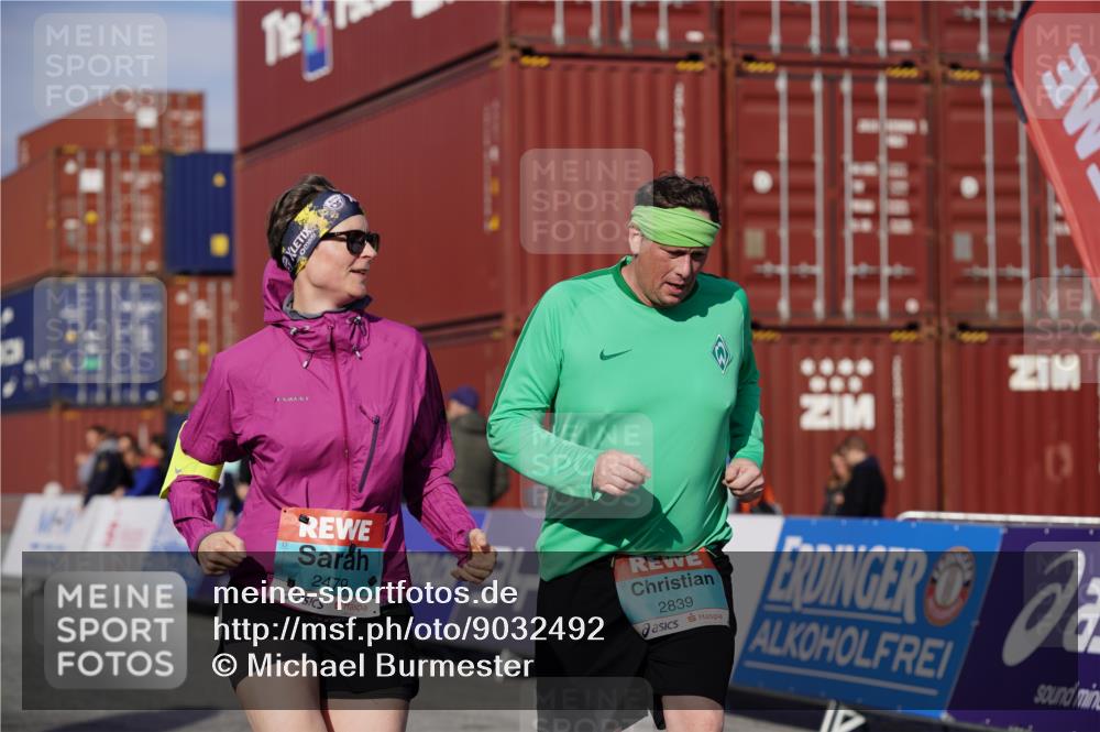 03.10.2025 - Köhlbrandbrückenlauf Michael Burmester http://msf.ph/oto/9032492 03.10.2025 10:39:51 Ziel 2288, 2479, 2839, 3456 meine-sportfotos.de