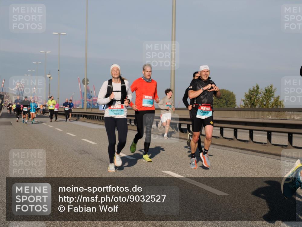 03.10.2025 - Köhlbrandbrückenlauf Fabian Wolf http://msf.ph/oto/9032527 03.10.2025 09:46:40 Position 3 1553, 3719 meine-sportfotos.de