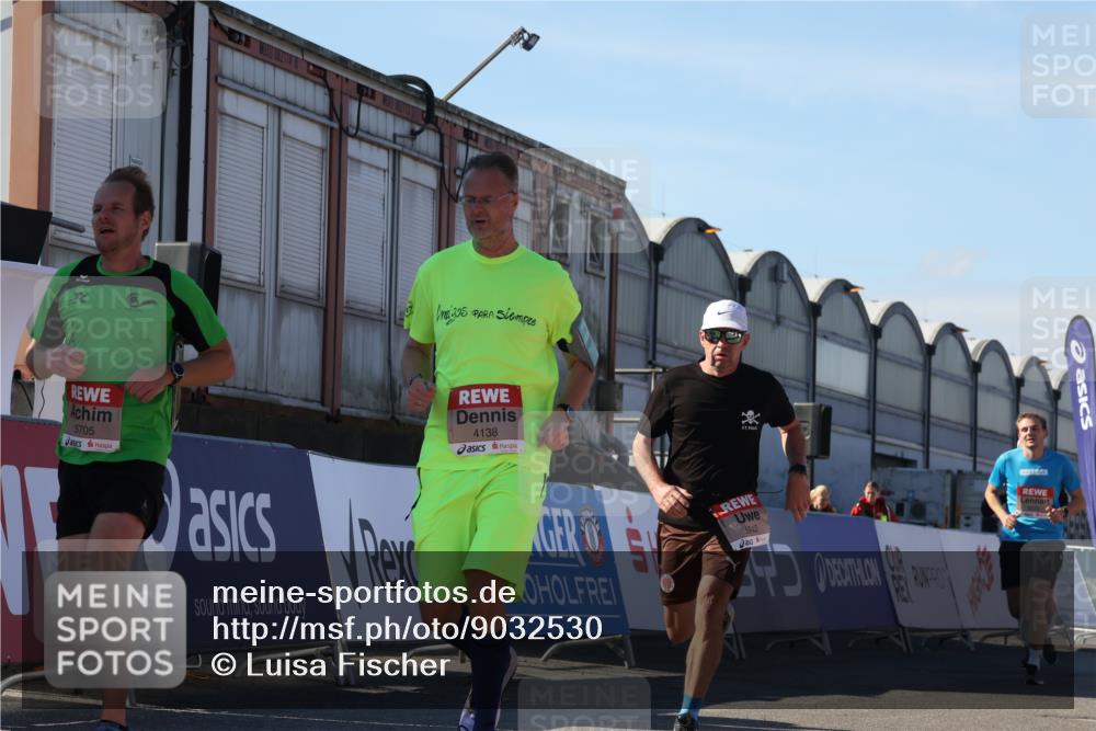 03.10.2025 - Köhlbrandbrückenlauf Luisa Fischer http://msf.ph/oto/9032530 03.10.2025 13:08:55 Ziel 4057, 4138, 4213, 4340, 4403, 4505, 4544, 5705, 5842, 6034, 6233, 6372 meine-sportfotos.de