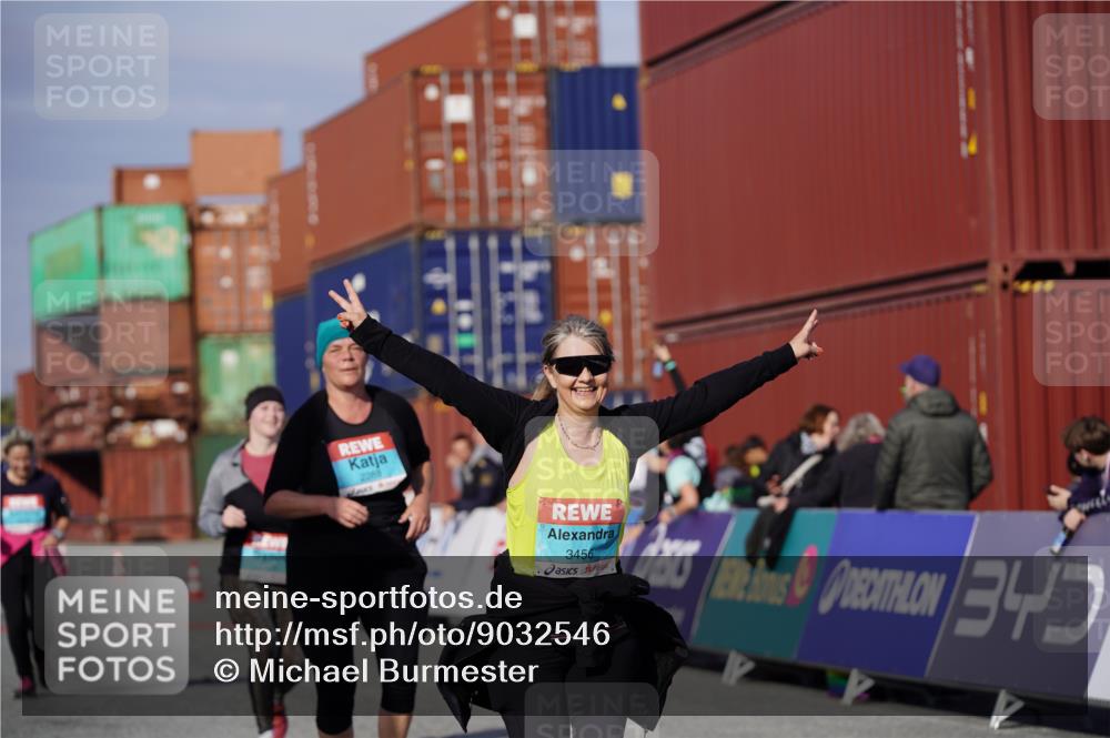 03.10.2025 - Köhlbrandbrückenlauf Michael Burmester http://msf.ph/oto/9032546 03.10.2025 10:39:57 Ziel 2288, 2426, 2516, 3456 meine-sportfotos.de