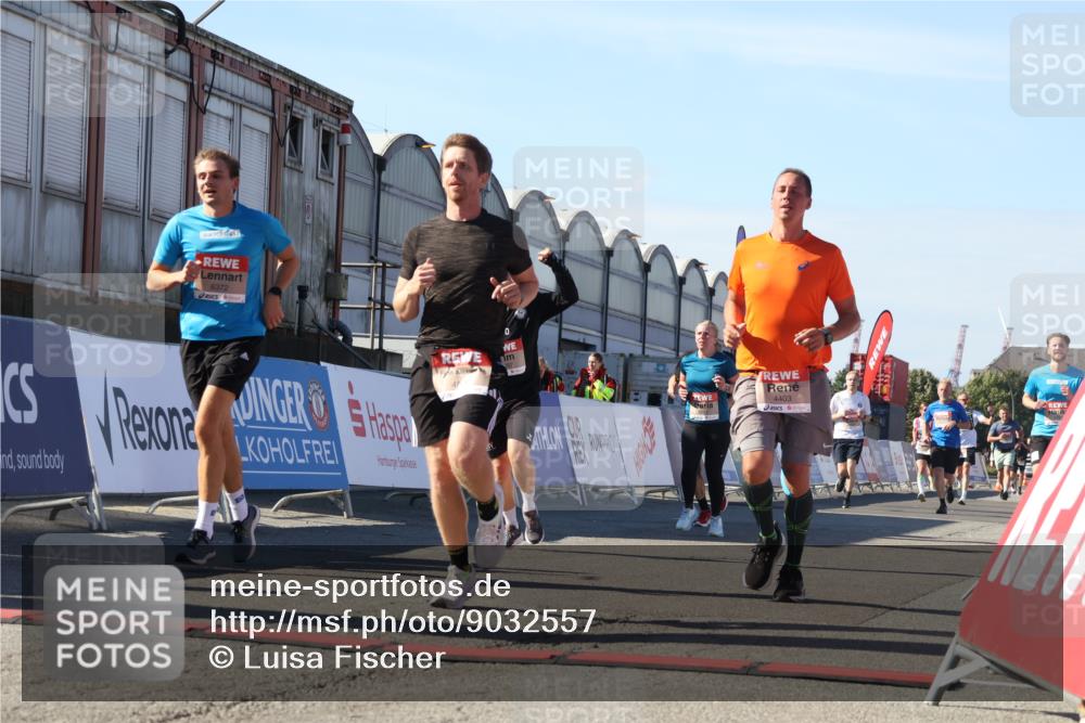 03.10.2025 - Köhlbrandbrückenlauf Luisa Fischer http://msf.ph/oto/9032557 03.10.2025 13:08:58 Ziel 4057, 4138, 4197, 4340, 4346, 4381, 4403, 4505, 4544, 5705, 5842, 6034, 6233, 6372 meine-sportfotos.de