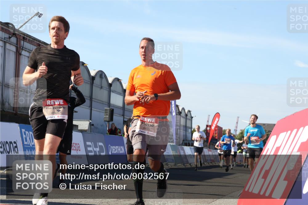 03.10.2025 - Köhlbrandbrückenlauf Luisa Fischer http://msf.ph/oto/9032567 03.10.2025 13:08:59 Ziel 4057, 4138, 4197, 4340, 4346, 4381, 4403, 4505, 4544, 5705, 5842, 6233, 6372 meine-sportfotos.de