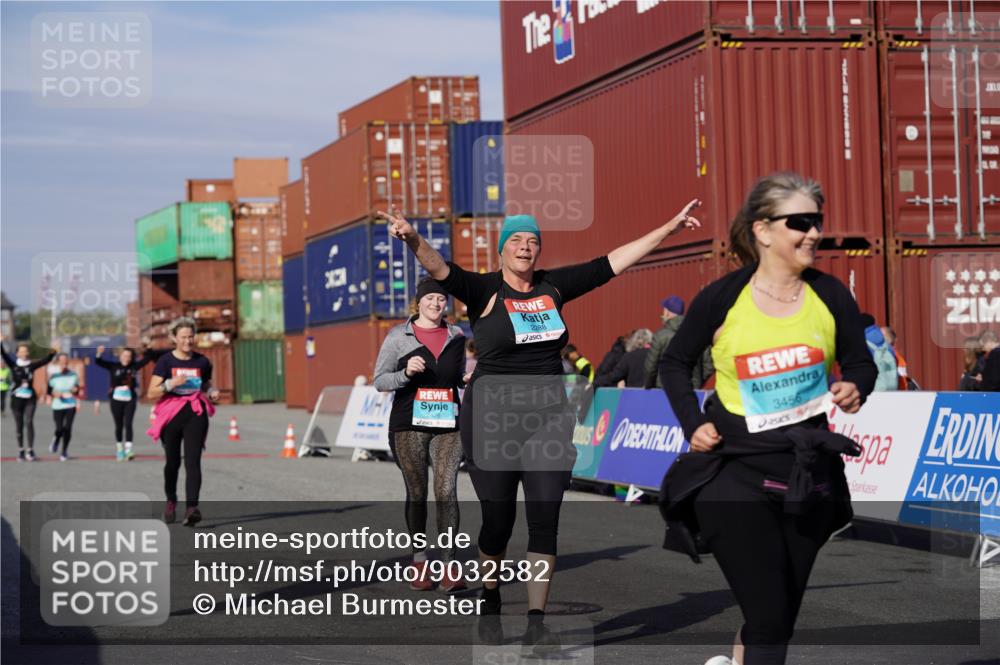 03.10.2025 - Köhlbrandbrückenlauf Michael Burmester http://msf.ph/oto/9032582 03.10.2025 10:39:59 Ziel 2288, 2426, 2516, 3456 meine-sportfotos.de