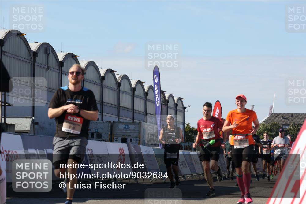 03.10.2025 - Köhlbrandbrückenlauf Luisa Fischer http://msf.ph/oto/9032684 03.10.2025 13:09:12 Ziel 4197, 4334, 4346, 4351, 4377, 4381, 4486, 4901, 5242, 5740, 5953, 6037, 6562, 6630, 6814, 6816 meine-sportfotos.de