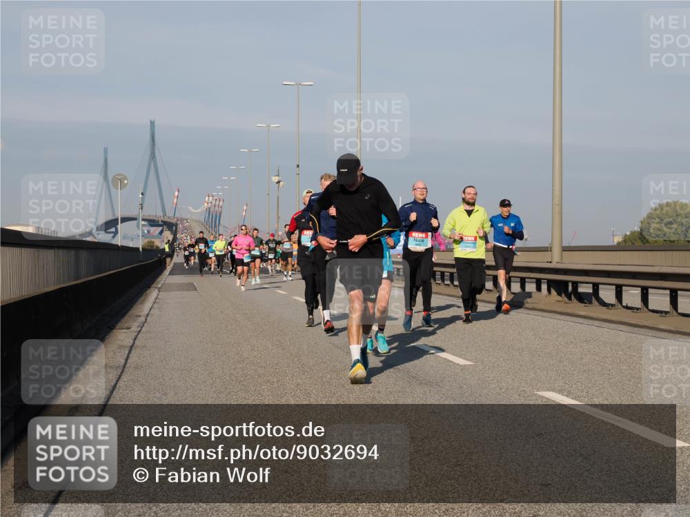 03.10.2025 - Köhlbrandbrückenlauf Fabian Wolf http://msf.ph/oto/9032694 03.10.2025 09:46:49 Position 3  meine-sportfotos.de