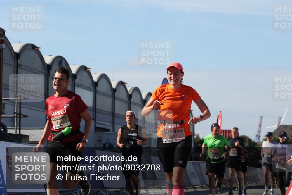 03.10.2025 - Köhlbrandbrückenlauf Luisa Fischer http://msf.ph/oto/9032708 03.10.2025 13:09:14 Ziel 4197, 4334, 4351, 4377, 4486, 4681, 4901, 5242, 5740, 5953, 6037, 6062, 6349, 6562, 6630, 6814, 6816 meine-sportfotos.de