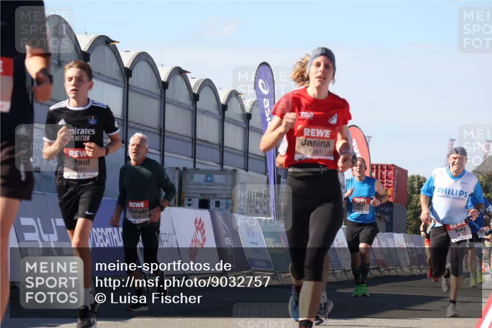 03.10.2025 - Köhlbrandbrückenlauf Luisa Fischer http://msf.ph/oto/9032757 03.10.2025 13:09:20 Ziel 4129, 4134, 4212, 4334, 4377, 4486, 4681, 4901, 5061, 5352, 5740, 6037, 6062, 6349, 6562, 6661, 6743 meine-sportfotos.de