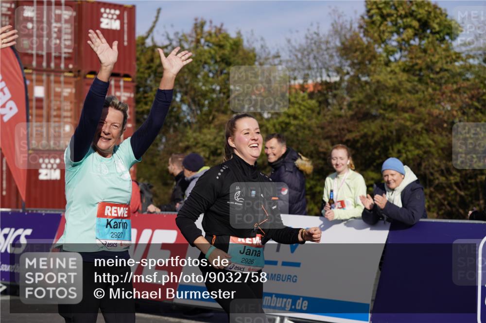 03.10.2025 - Köhlbrandbrückenlauf Michael Burmester http://msf.ph/oto/9032758 03.10.2025 10:40:13 Ziel  meine-sportfotos.de