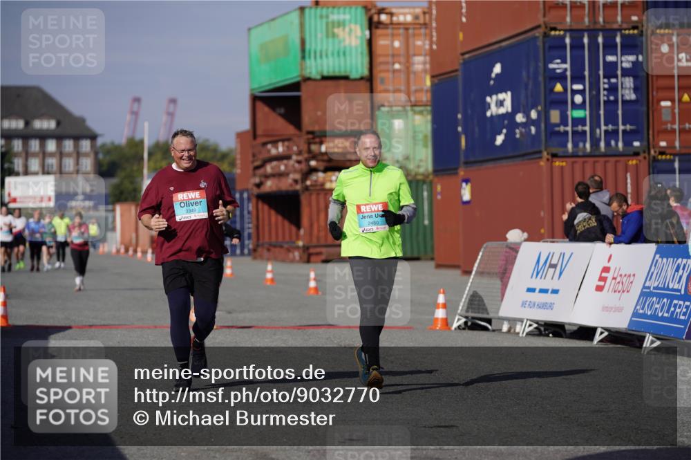 03.10.2025 - Köhlbrandbrückenlauf Michael Burmester http://msf.ph/oto/9032770 03.10.2025 10:40:23 Ziel 2480, 3349 meine-sportfotos.de
