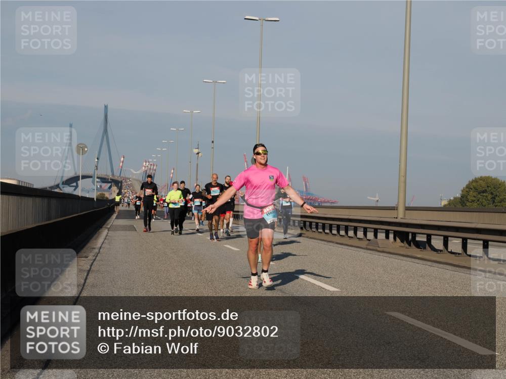 03.10.2025 - Köhlbrandbrückenlauf Fabian Wolf http://msf.ph/oto/9032802 03.10.2025 09:46:56 Position 3  meine-sportfotos.de