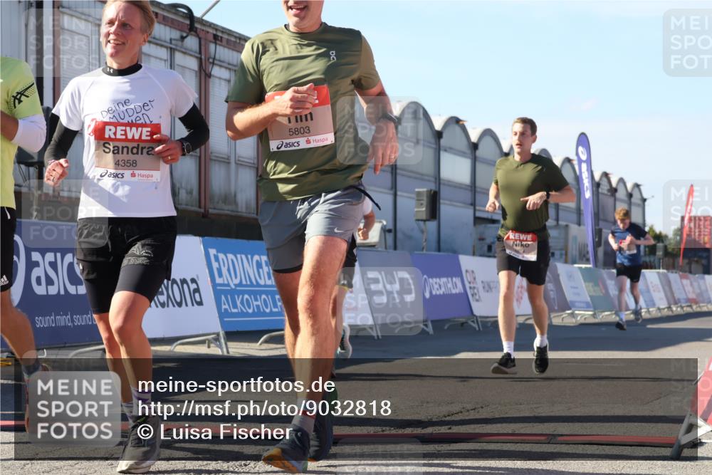 03.10.2025 - Köhlbrandbrückenlauf Luisa Fischer http://msf.ph/oto/9032818 03.10.2025 13:09:35 Ziel 4134, 4212, 4262, 4298, 4358, 4365, 4614, 5352, 5803, 5813, 5907, 6379, 6438, 6481, 6667, 6803 meine-sportfotos.de