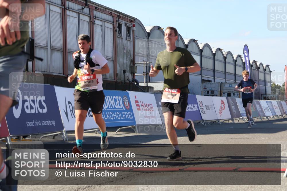 03.10.2025 - Köhlbrandbrückenlauf Luisa Fischer http://msf.ph/oto/9032830 03.10.2025 13:09:36 Ziel 4212, 4262, 4298, 4358, 4365, 4502, 4614, 5803, 5813, 5907, 6379, 6438, 6481, 6667, 6803 meine-sportfotos.de