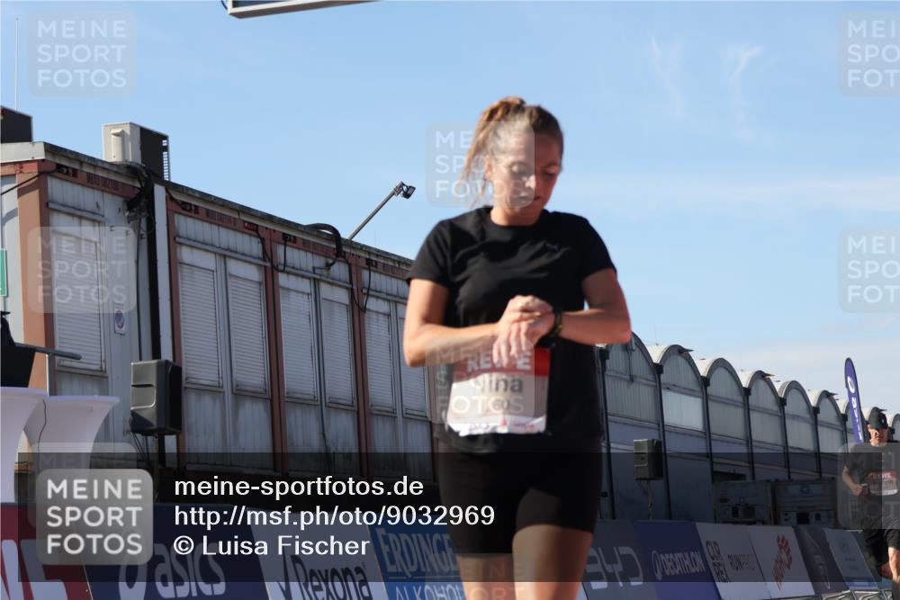 03.10.2025 - Köhlbrandbrückenlauf Luisa Fischer http://msf.ph/oto/9032969 03.10.2025 13:09:57 Ziel 4260, 4625, 4718, 4787, 4837, 4929, 5520, 5763, 5941, 6083, 6750, 6764 meine-sportfotos.de