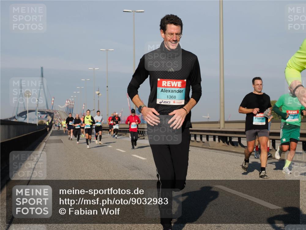 03.10.2025 - Köhlbrandbrückenlauf Fabian Wolf http://msf.ph/oto/9032983 03.10.2025 09:47:06 Position 3 1368, 1146, 10 meine-sportfotos.de