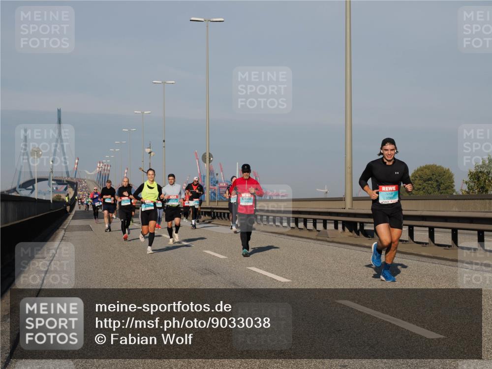 03.10.2025 - Köhlbrandbrückenlauf Fabian Wolf http://msf.ph/oto/9033038 03.10.2025 09:47:08 Position 3 3790 meine-sportfotos.de