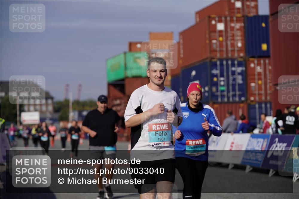 03.10.2025 - Köhlbrandbrückenlauf Michael Burmester http://msf.ph/oto/9033040 03.10.2025 10:41:00 Ziel 1518, 1981, 3080 meine-sportfotos.de
