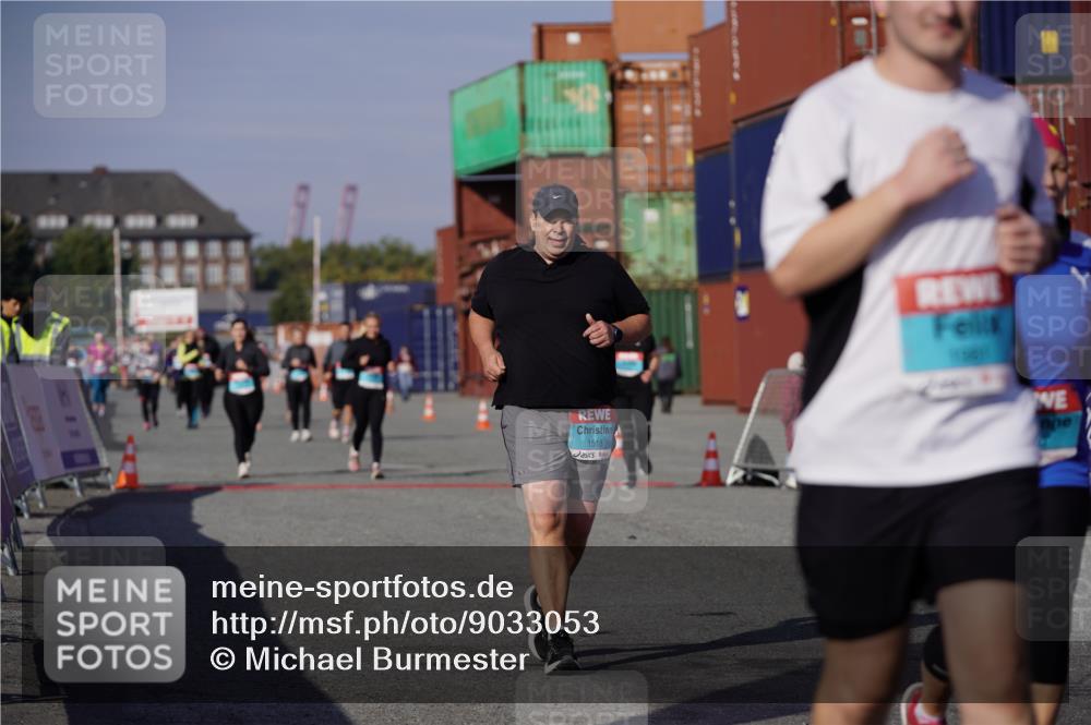 03.10.2025 - Köhlbrandbrückenlauf Michael Burmester http://msf.ph/oto/9033053 03.10.2025 10:41:01 Ziel 1518, 3080 meine-sportfotos.de