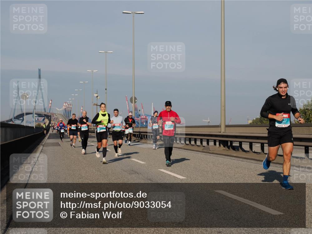 03.10.2025 - Köhlbrandbrückenlauf Fabian Wolf http://msf.ph/oto/9033054 03.10.2025 09:47:09 Position 3 8790 meine-sportfotos.de