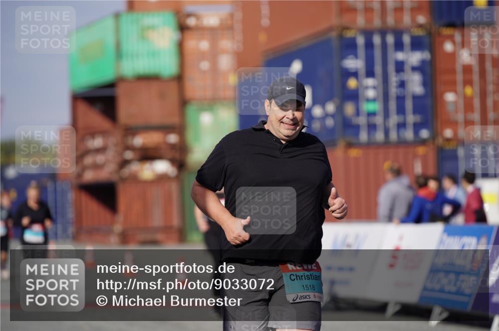03.10.2025 - Köhlbrandbrückenlauf Michael Burmester http://msf.ph/oto/9033072 03.10.2025 10:41:02 Ziel 1518, 2723 meine-sportfotos.de