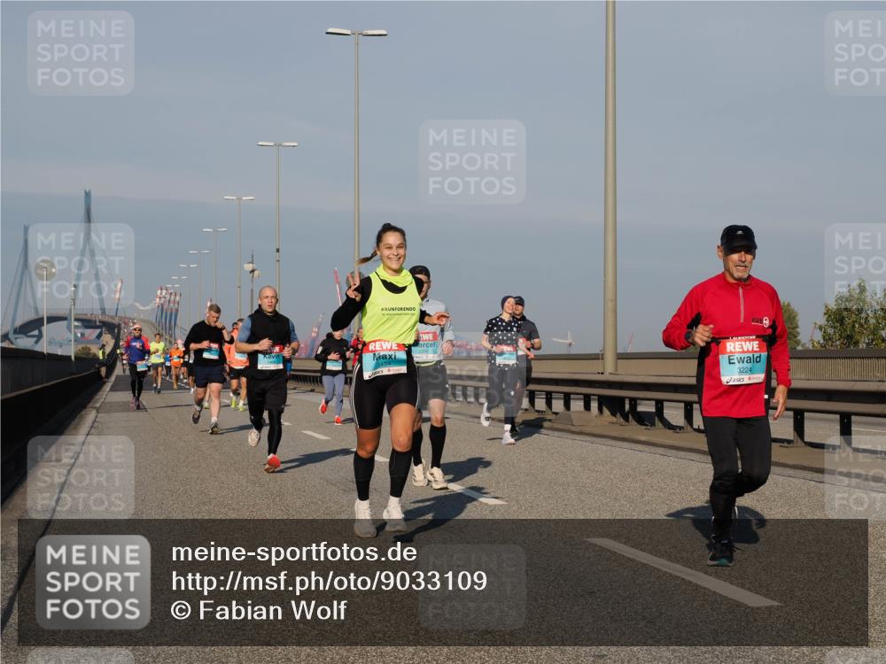 03.10.2025 - Köhlbrandbrückenlauf Fabian Wolf http://msf.ph/oto/9033109 03.10.2025 09:47:11 Position 3 30, 2004, 3454, 3224 meine-sportfotos.de