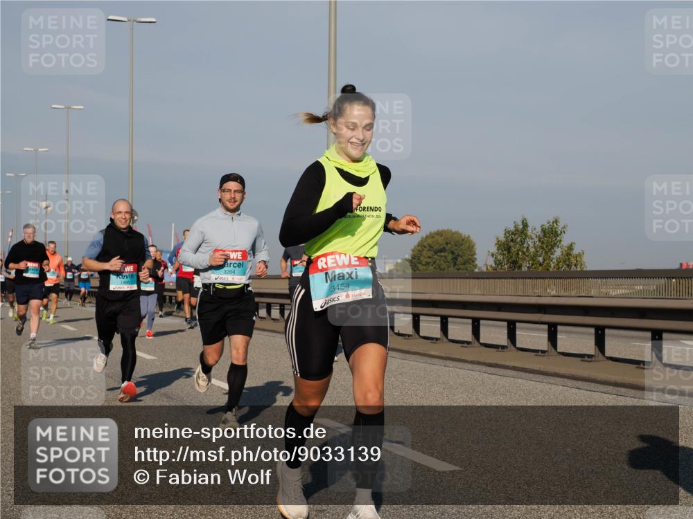 03.10.2025 - Köhlbrandbrückenlauf Fabian Wolf http://msf.ph/oto/9033139 03.10.2025 09:47:13 Position 3 2024, 3204, 3454 meine-sportfotos.de