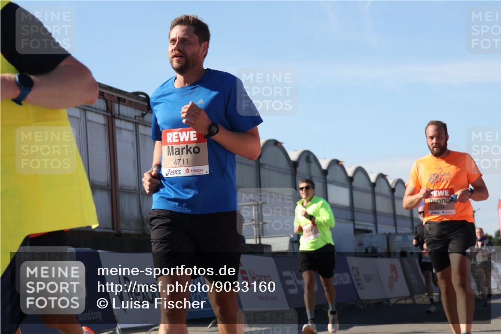 03.10.2025 - Köhlbrandbrückenlauf Luisa Fischer http://msf.ph/oto/9033160 03.10.2025 13:10:26 Ziel 4147, 4364, 4429, 4479, 4710, 4711, 4774, 5029, 5689, 6024, 6294, 6587, 6781, 6782 meine-sportfotos.de