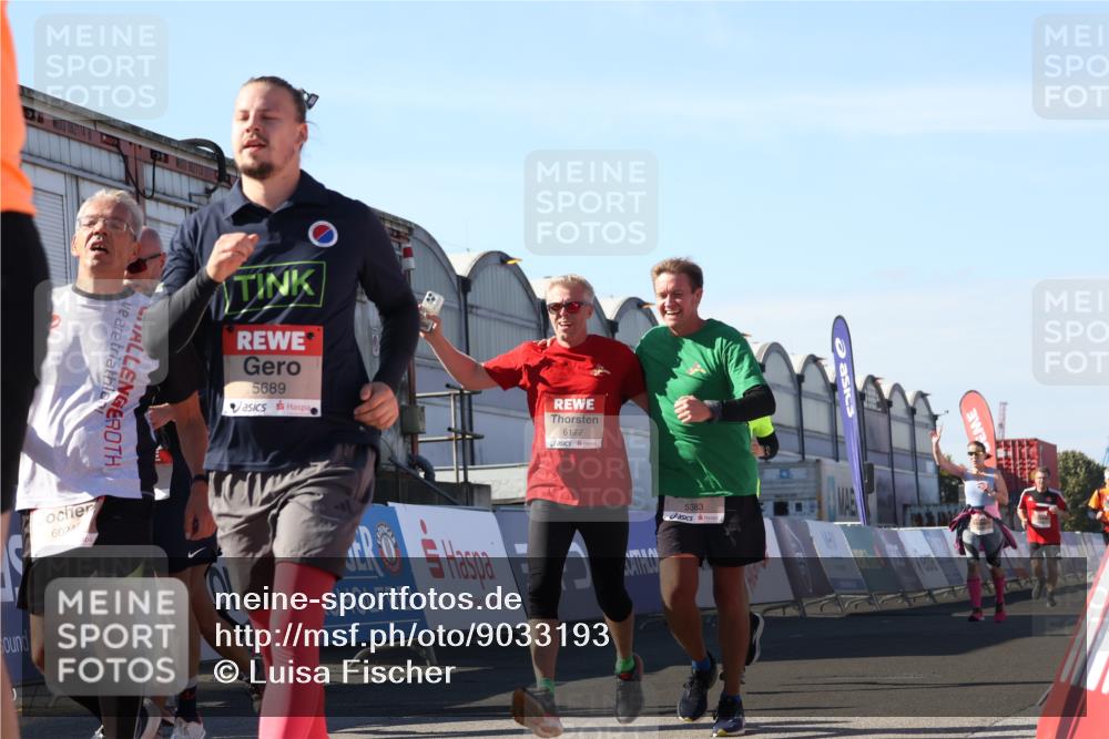 03.10.2025 - Köhlbrandbrückenlauf Luisa Fischer http://msf.ph/oto/9033193 03.10.2025 13:10:31 Ziel 4386, 4429, 4479, 4710, 4711, 4774, 5229, 5383, 5689, 5738, 5889, 6024, 6177, 6294, 6779, 6781, 6782 meine-sportfotos.de