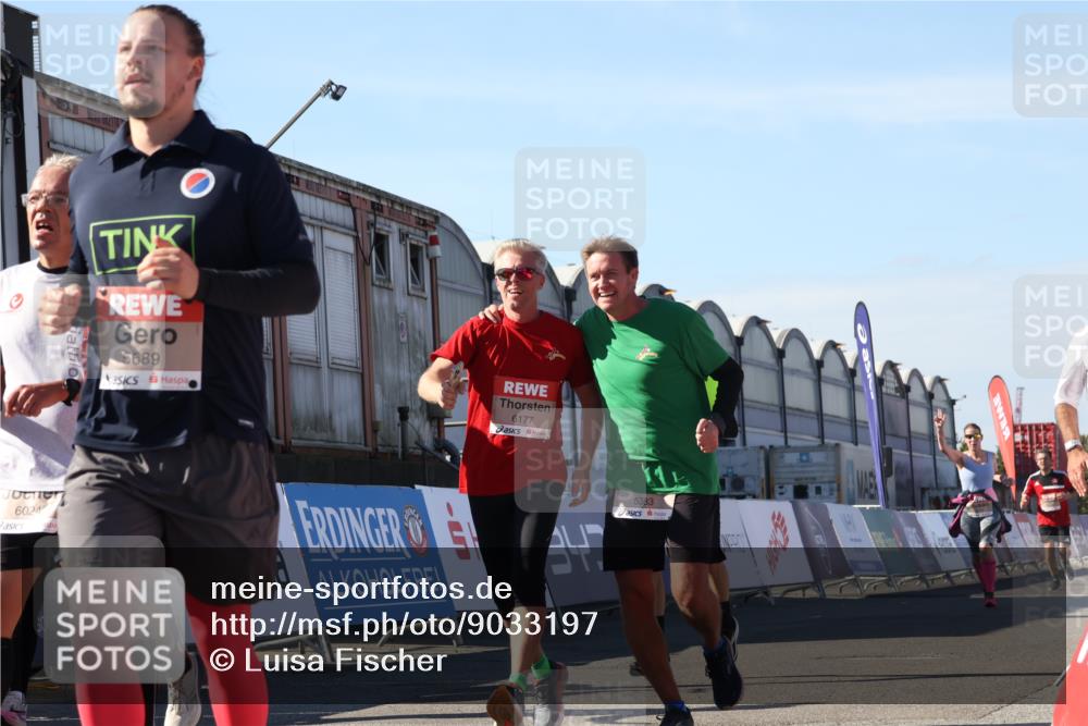 03.10.2025 - Köhlbrandbrückenlauf Luisa Fischer http://msf.ph/oto/9033197 03.10.2025 13:10:31 Ziel 4386, 4429, 4479, 4710, 4711, 4774, 5229, 5383, 5689, 5738, 5889, 6024, 6177, 6294, 6779, 6781, 6782 meine-sportfotos.de