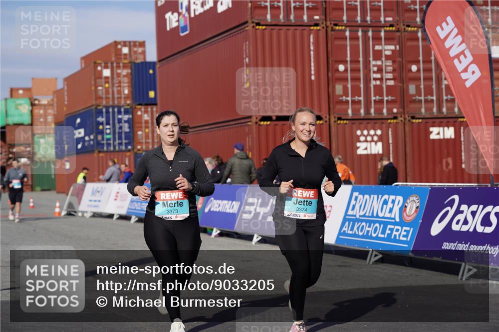 03.10.2025 - Köhlbrandbrückenlauf Michael Burmester http://msf.ph/oto/9033205 03.10.2025 10:41:14 Ziel 2182, 2548, 2723, 3373, 3374 meine-sportfotos.de