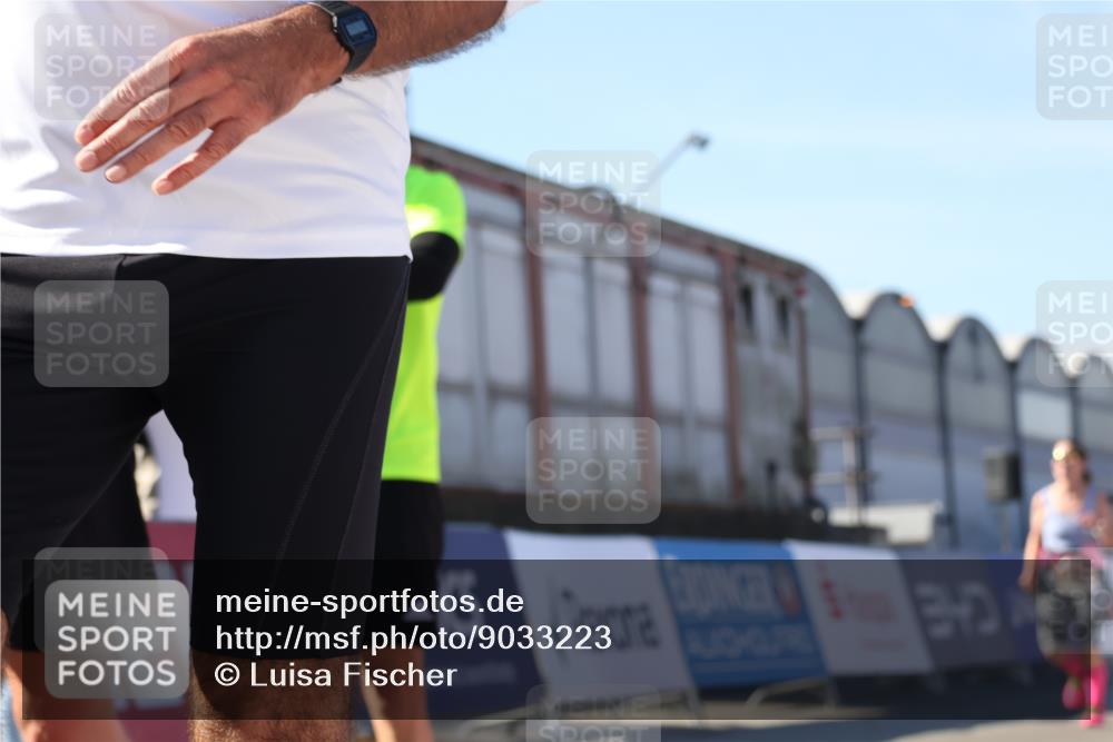 03.10.2025 - Köhlbrandbrückenlauf Luisa Fischer http://msf.ph/oto/9033223 03.10.2025 13:10:34 Ziel 4386, 4429, 4514, 4710, 4711, 4774, 5229, 5383, 5410, 5689, 5738, 5889, 6024, 6177, 6294, 6779, 6781, 6782 meine-sportfotos.de