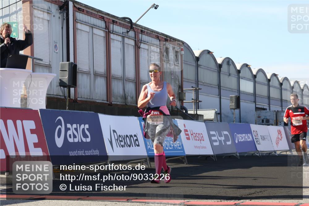 03.10.2025 - Köhlbrandbrückenlauf Luisa Fischer http://msf.ph/oto/9033226 03.10.2025 13:10:36 Ziel 4386, 4429, 4514, 4711, 5229, 5383, 5410, 5689, 5738, 5889, 6024, 6177, 6269, 6273, 6294, 6779, 6781, 6782 meine-sportfotos.de