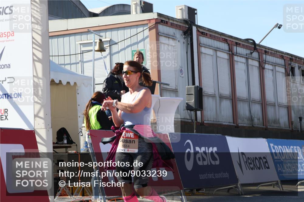 03.10.2025 - Köhlbrandbrückenlauf Luisa Fischer http://msf.ph/oto/9033239 03.10.2025 13:10:38 Ziel 4386, 4429, 4488, 4514, 5229, 5383, 5410, 5689, 5738, 5753, 5889, 6024, 6177, 6269, 6273, 6294, 6779 meine-sportfotos.de