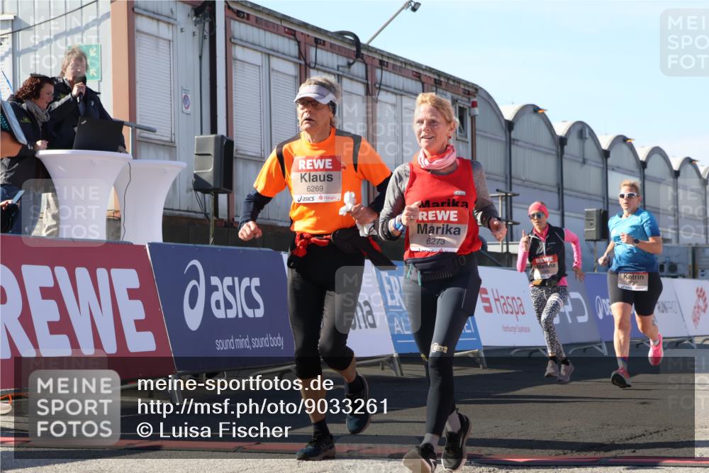 03.10.2025 - Köhlbrandbrückenlauf Luisa Fischer http://msf.ph/oto/9033261 03.10.2025 13:10:41 Ziel 4081, 4386, 4488, 4514, 5229, 5383, 5410, 5689, 5738, 5753, 5889, 6024, 6177, 6269, 6273, 6779 meine-sportfotos.de