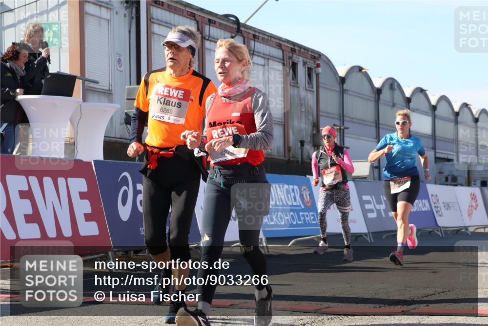 03.10.2025 - Köhlbrandbrückenlauf Luisa Fischer http://msf.ph/oto/9033266 03.10.2025 13:10:41 Ziel 4081, 4386, 4488, 4514, 5229, 5383, 5410, 5689, 5738, 5753, 5889, 6024, 6177, 6269, 6273, 6779 meine-sportfotos.de