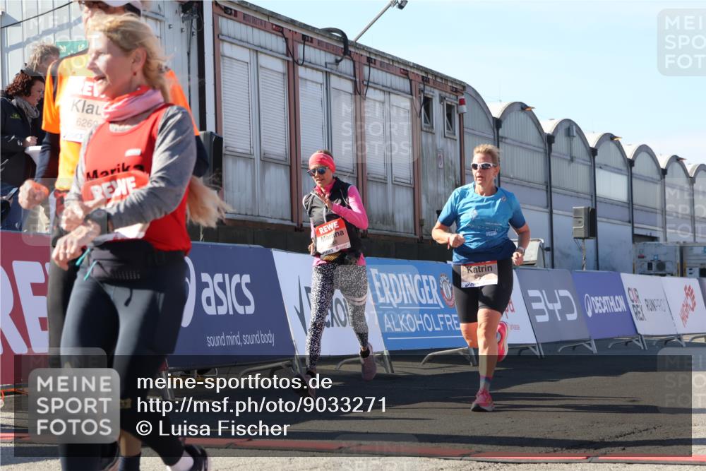 03.10.2025 - Köhlbrandbrückenlauf Luisa Fischer http://msf.ph/oto/9033271 03.10.2025 13:10:42 Ziel 4081, 4386, 4412, 4488, 4514, 5229, 5383, 5410, 5738, 5753, 5889, 6177, 6269, 6273, 6779 meine-sportfotos.de