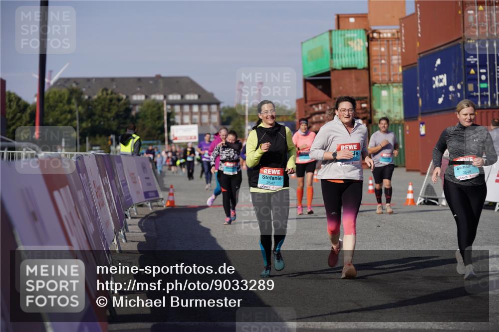 03.10.2025 - Köhlbrandbrückenlauf Michael Burmester http://msf.ph/oto/9033289 03.10.2025 10:41:22 Ziel 2182, 2199, 2307, 2547, 2548, 2555, 2612, 2613, 2666 meine-sportfotos.de