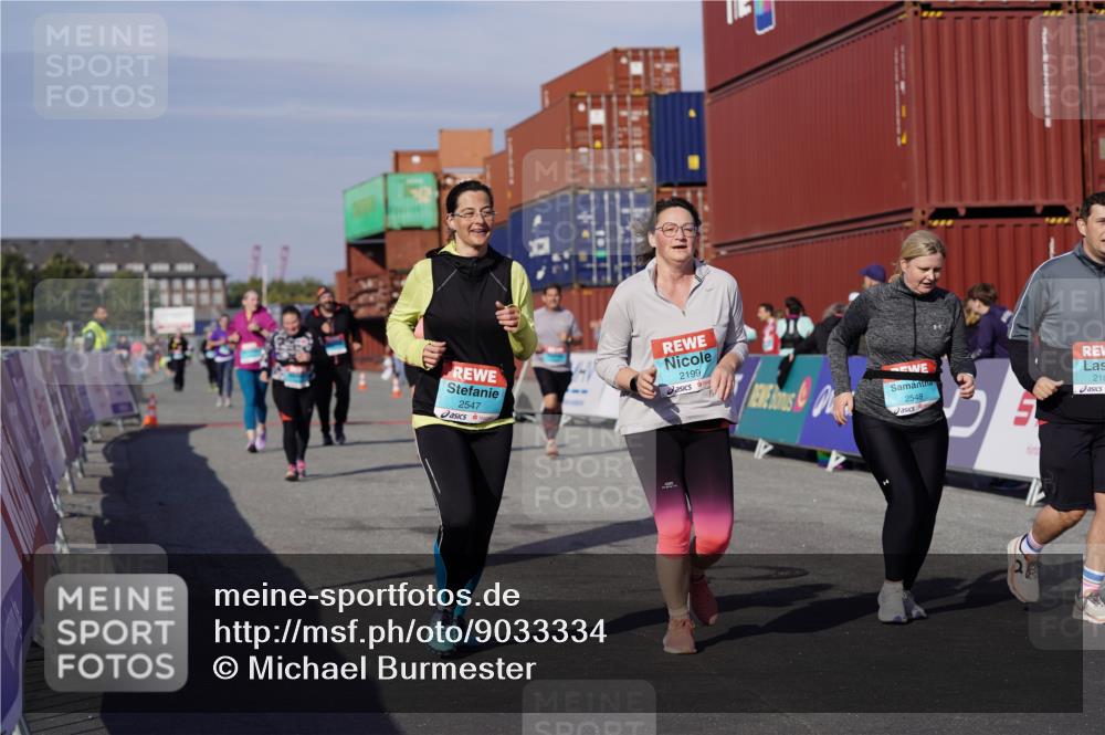 03.10.2025 - Köhlbrandbrückenlauf Michael Burmester http://msf.ph/oto/9033334 03.10.2025 10:41:24 Ziel 2182, 2199, 2307, 2547, 2548, 2555, 2612, 2613, 2666 meine-sportfotos.de