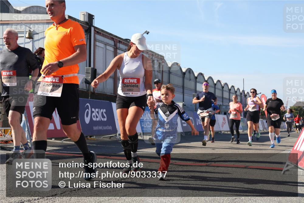 03.10.2025 - Köhlbrandbrückenlauf Luisa Fischer http://msf.ph/oto/9033337 03.10.2025 13:10:55 Ziel 4081, 4352, 4370, 4401, 4412, 4547, 4689, 4862, 4933, 4998, 5103, 5791, 5965, 6274, 6665, 6797 meine-sportfotos.de