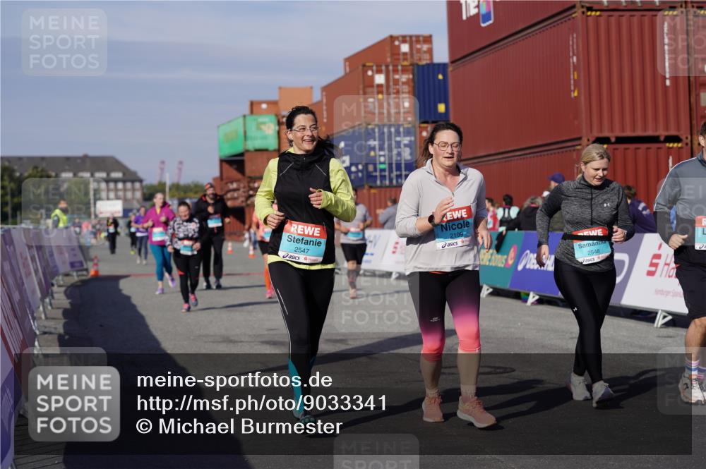03.10.2025 - Köhlbrandbrückenlauf Michael Burmester http://msf.ph/oto/9033341 03.10.2025 10:41:24 Ziel 2182, 2199, 2307, 2547, 2548, 2555, 2612, 2613, 2666 meine-sportfotos.de